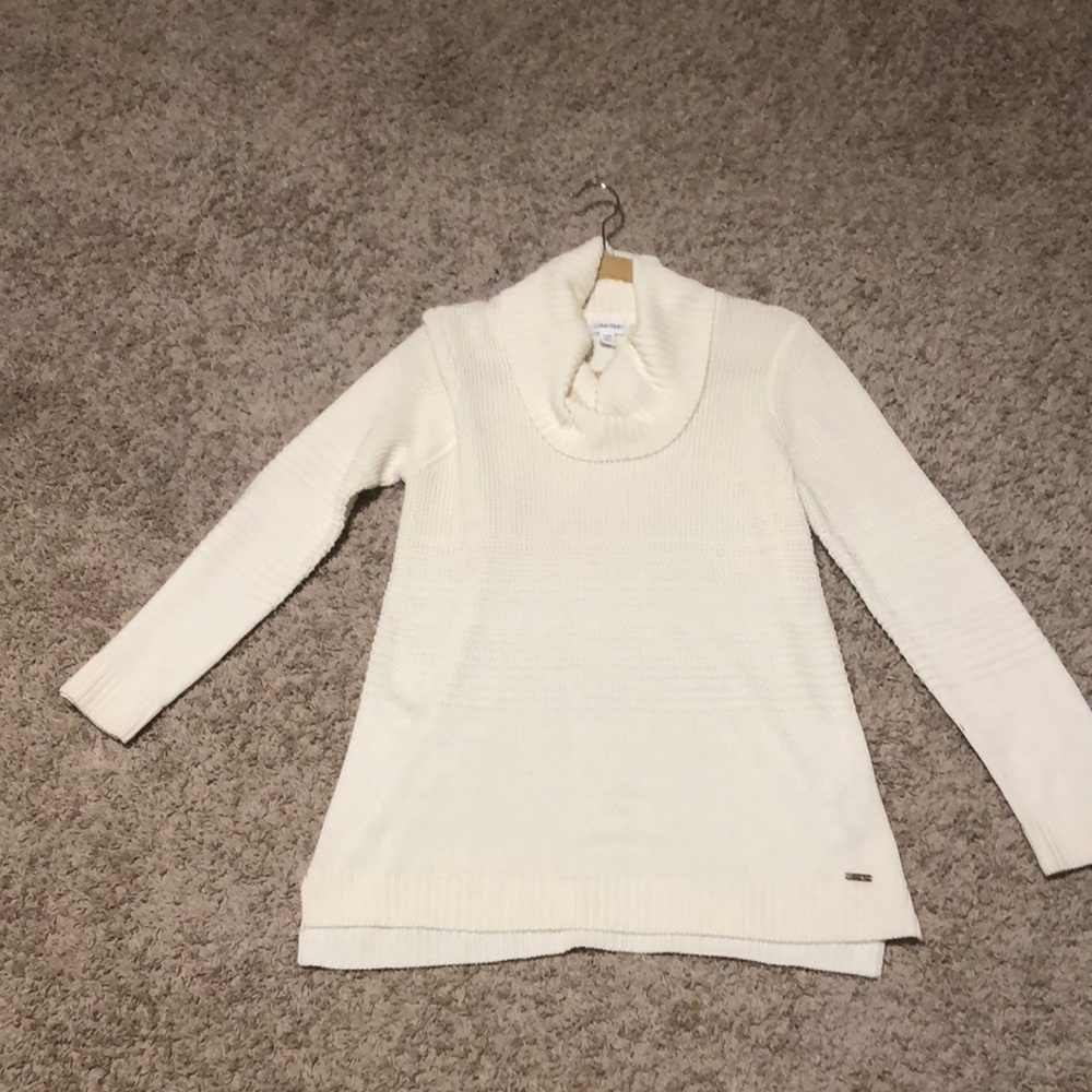 Calvin Klein creamy beige kind of waffle knit cowl neck sweater, size L